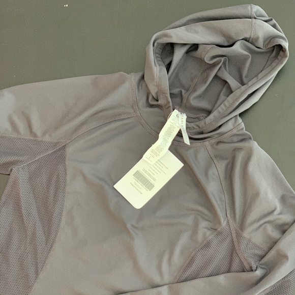 Fabletics Alecia Performance Pullover - Picture 5 of 7